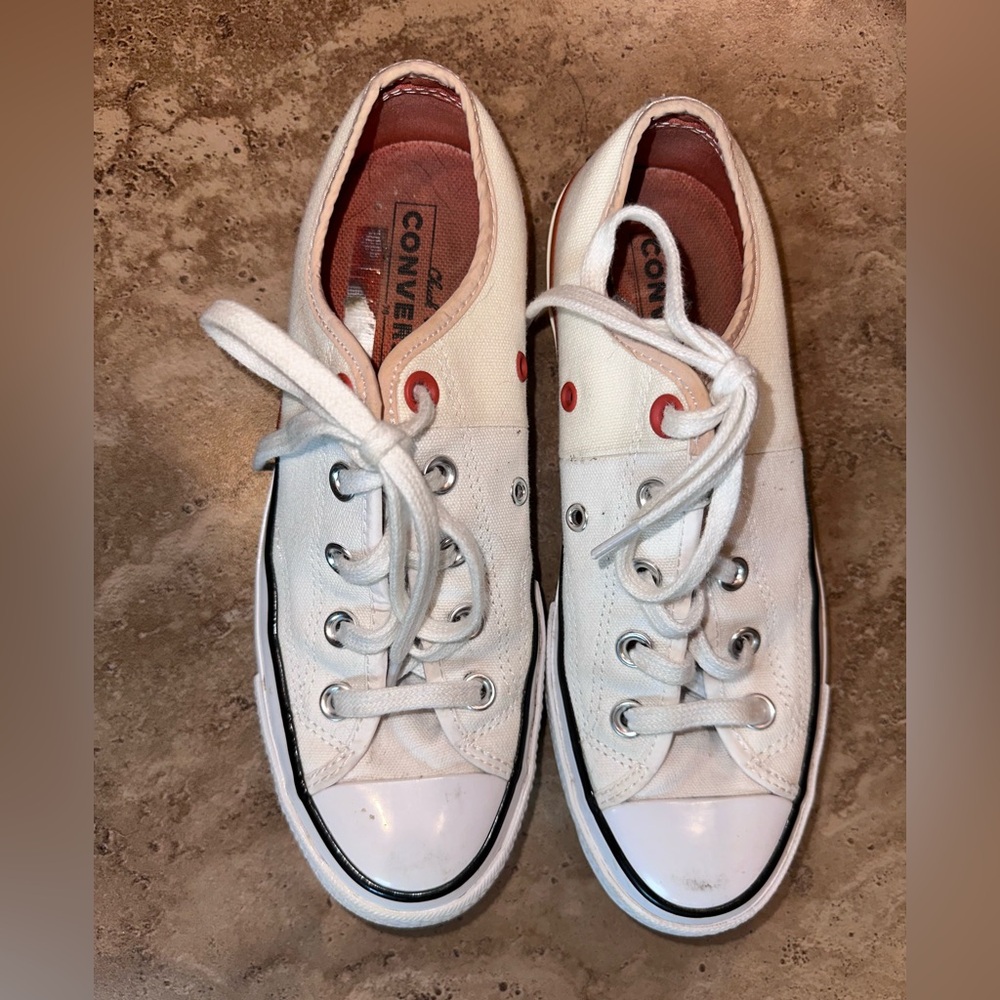 Converse Women's 6